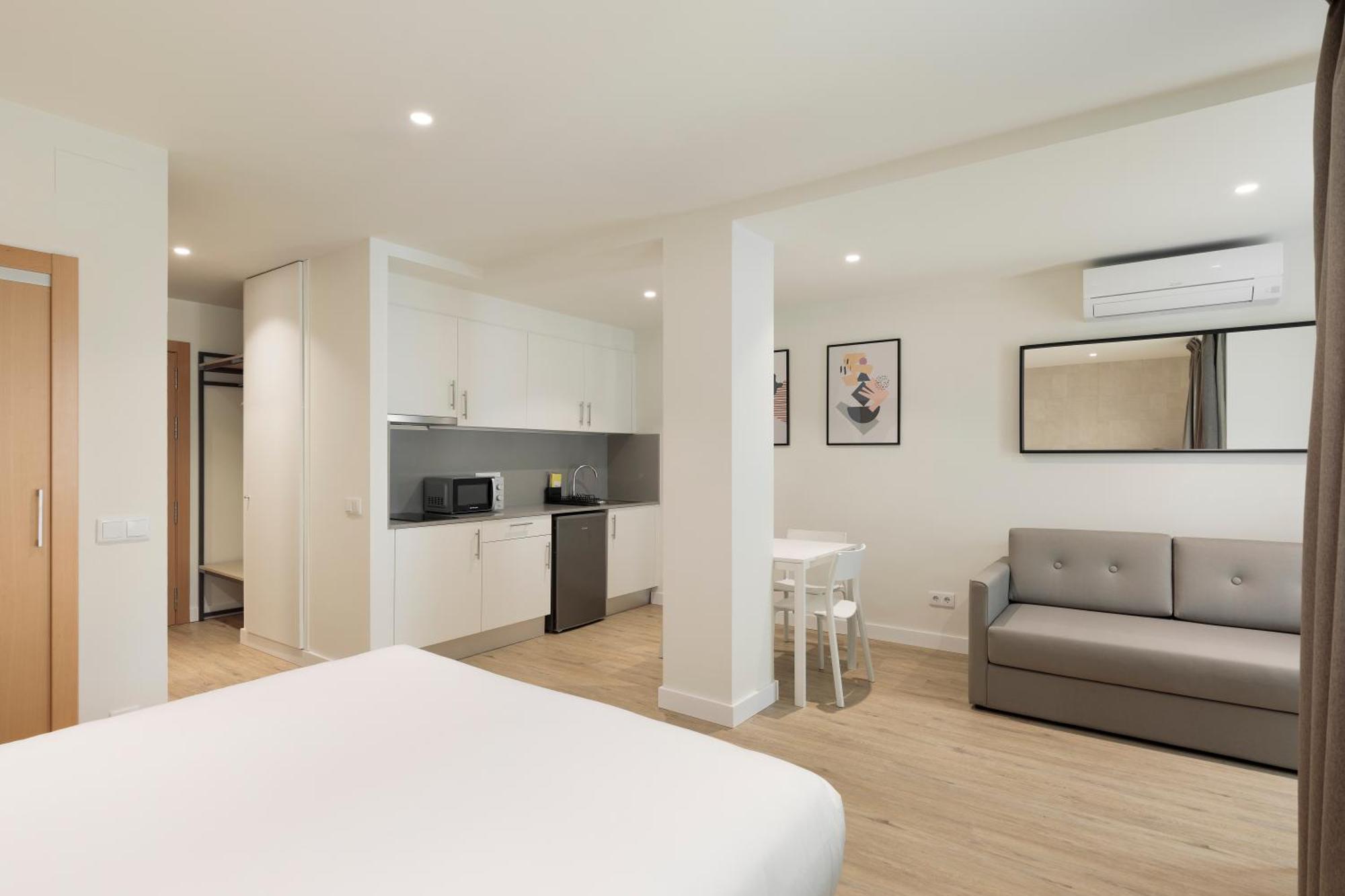 Aparthotel Xic Кастел Пладжа де Аро Екстериор снимка