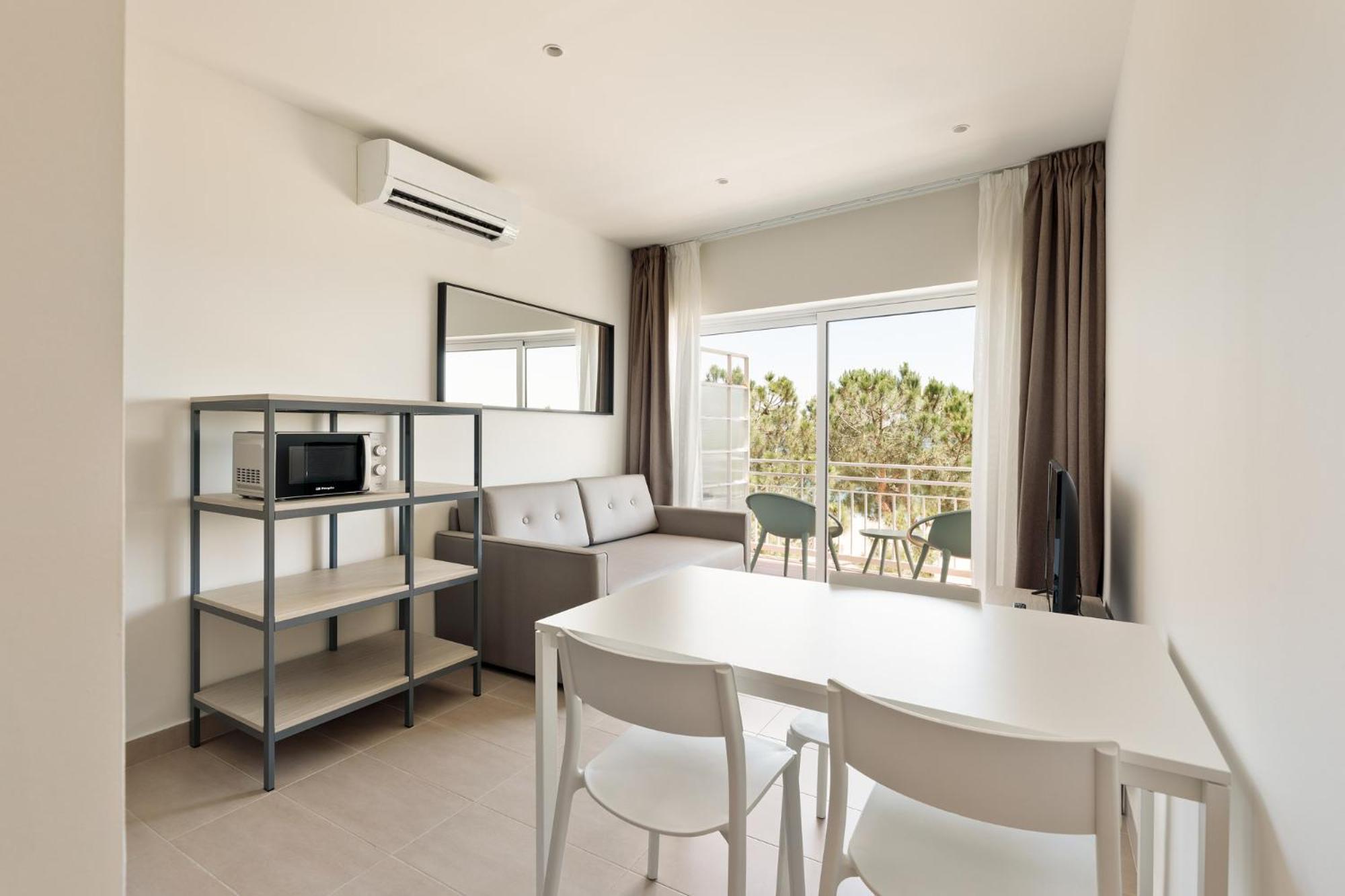 Aparthotel Xic Кастел Пладжа де Аро Екстериор снимка